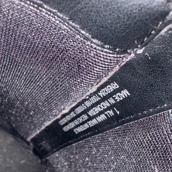 The Children's Place Sleek Black Kids Boots - Picture 4 of 10